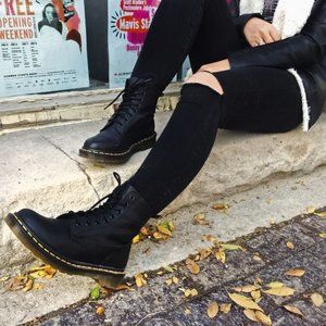 Dr. Martens 1460 Pascal Boots Men's US Size 5 = Women's US Size 6  UK 4 NWOB